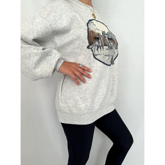 90s vintage grey unisex animal wolf nature graphic crewneck pullover sweater - Picture 7 of 10